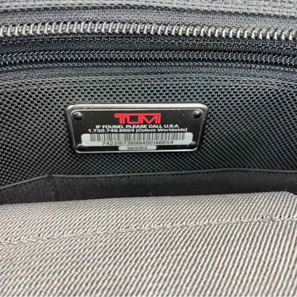Tumi Nylon Portfolio Organizer Bag OS Black